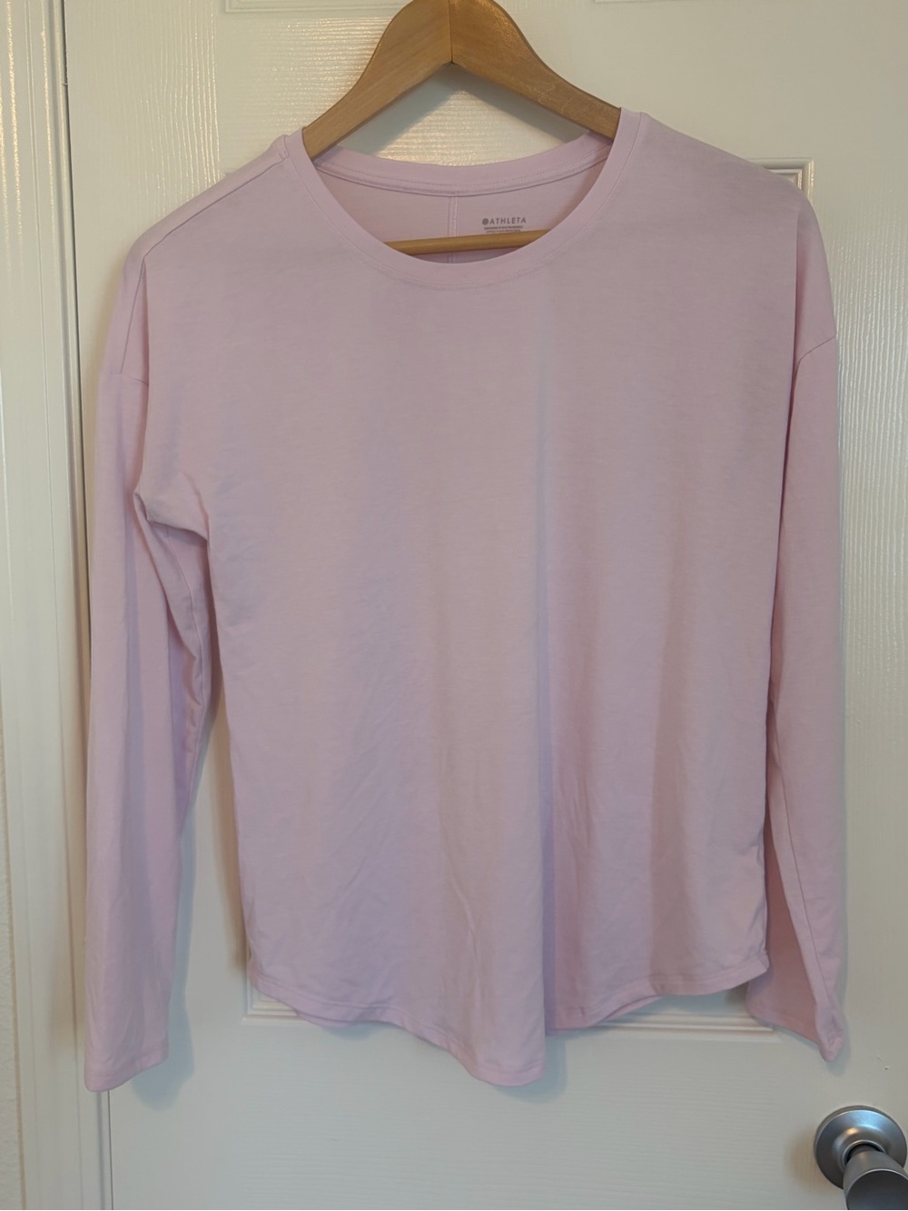 Athleta women’s Long Sleeve Crewneck Top - Light Pink size XS